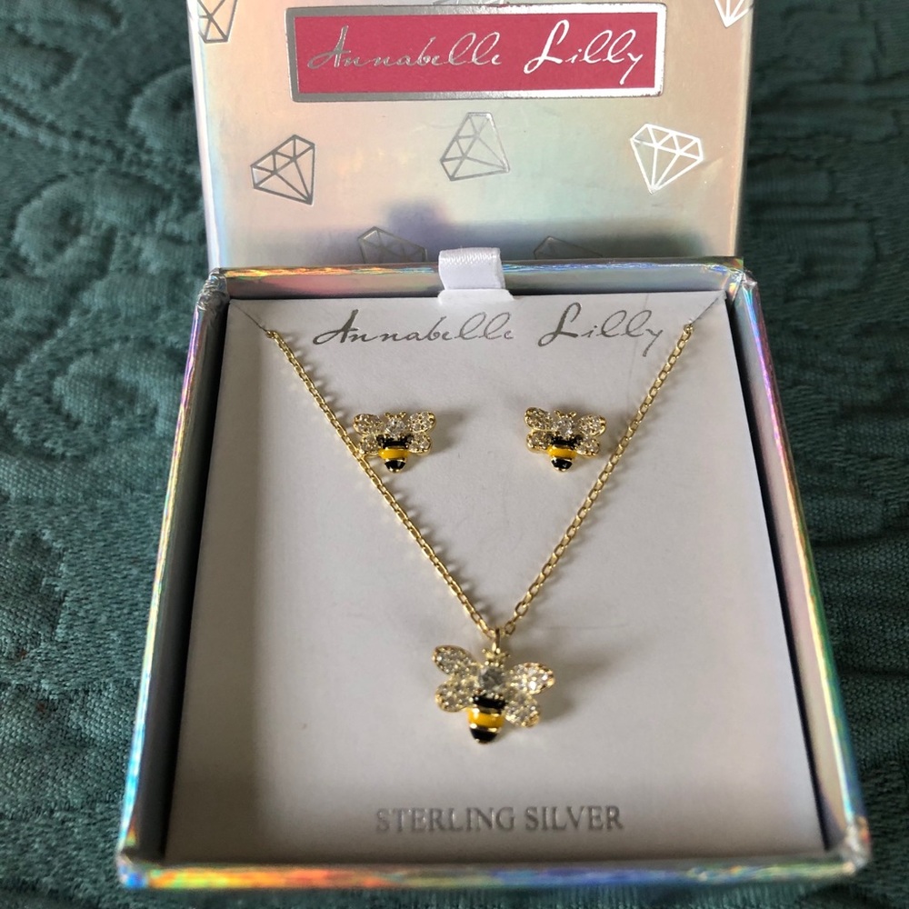 Child’s Bumble Bee Necklace and Earrings Set